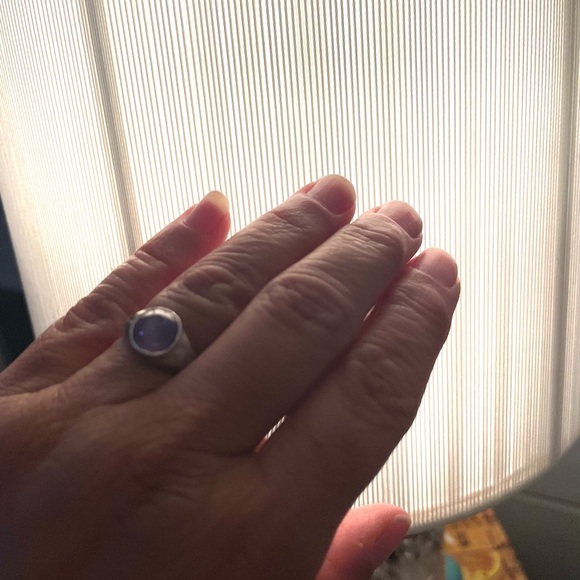 18k White Gold Star Sapphire Ring - Picture 13 of 14